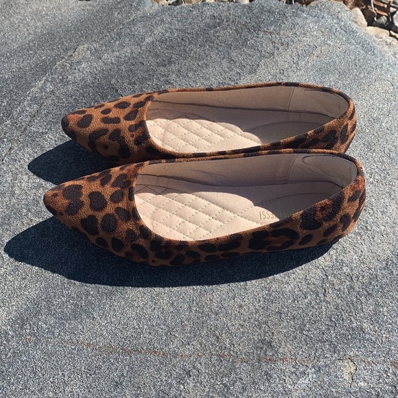 Maiernisi Jessi Pointy Leopard Flats 38 EUC Size 8 - Picture 6 of 8